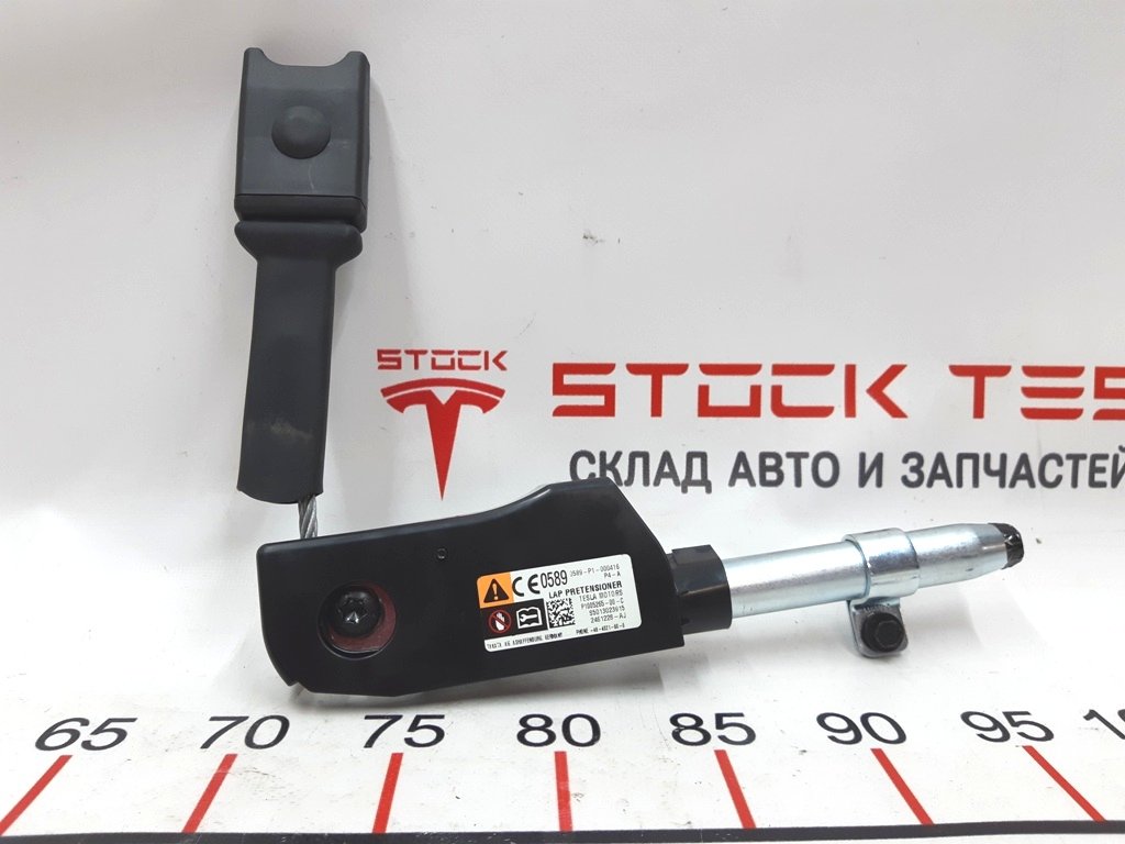 2 Front passenger seat belt igniter Tesla model S 1005265-00-B